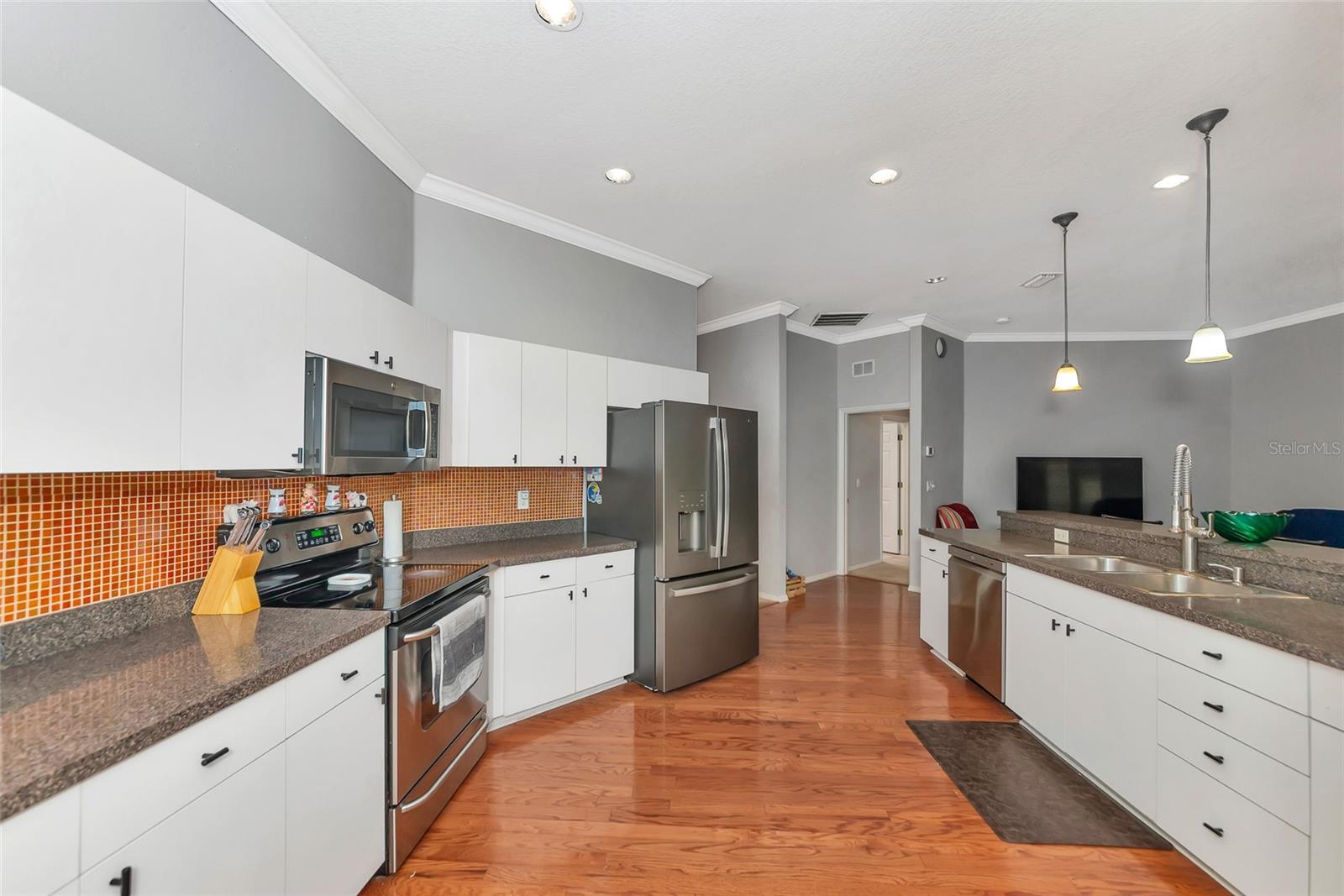 PARRISH WOODS - Residential