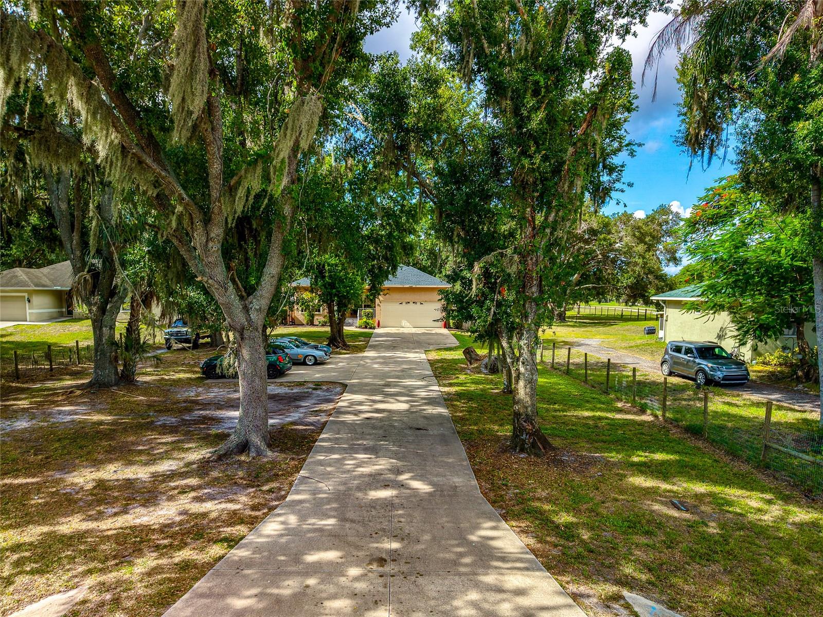 PARRISH WOODS - Residential