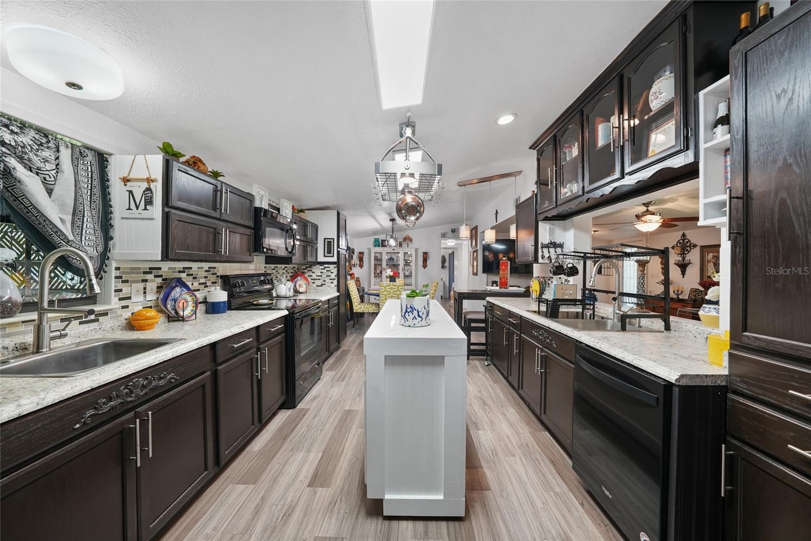 ASHLEY LAKE PLANTATION - Residential