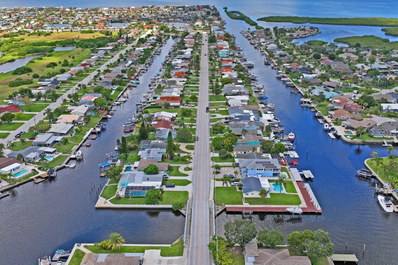 FLOR A MAR - Residential