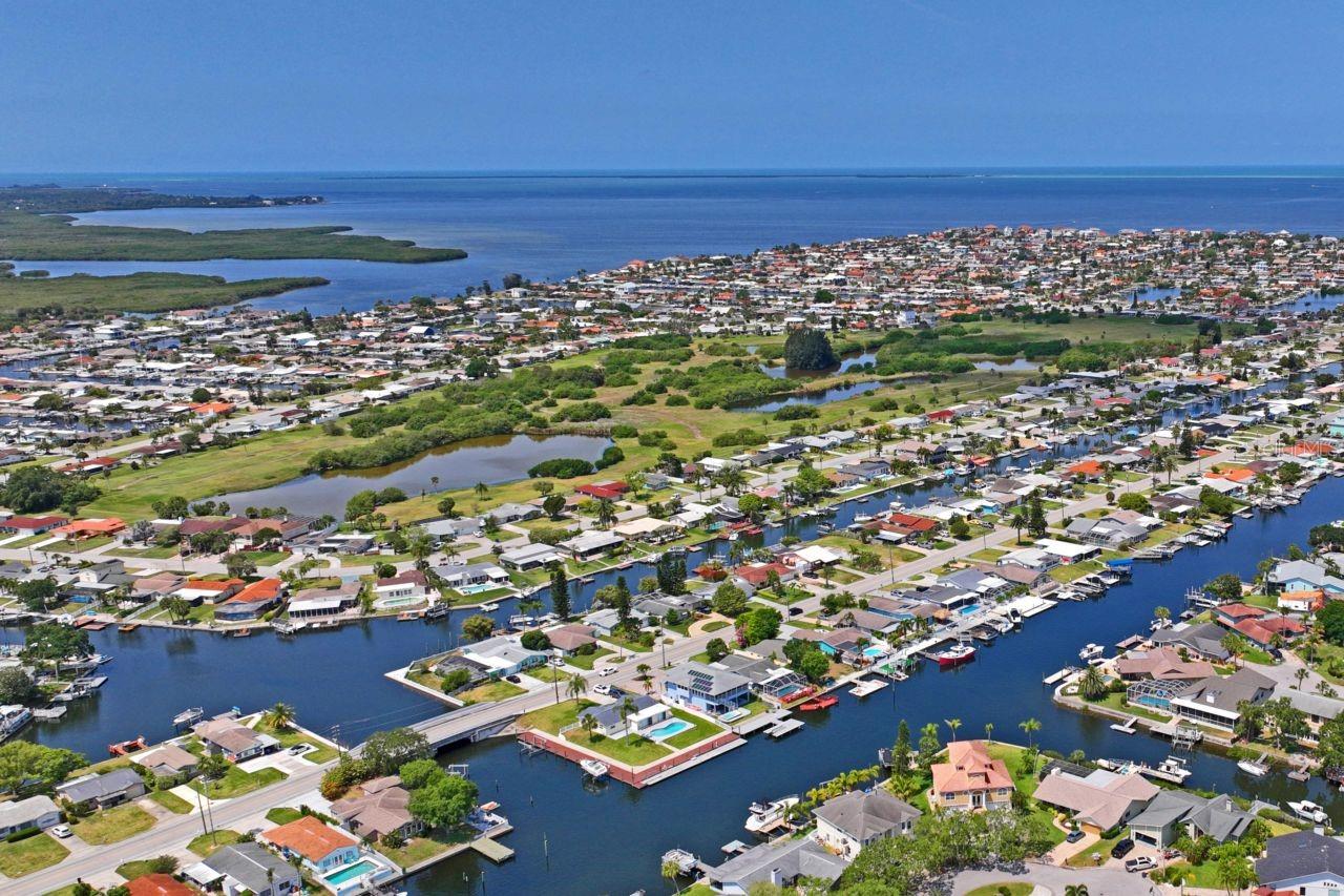 FLOR A MAR - Residential