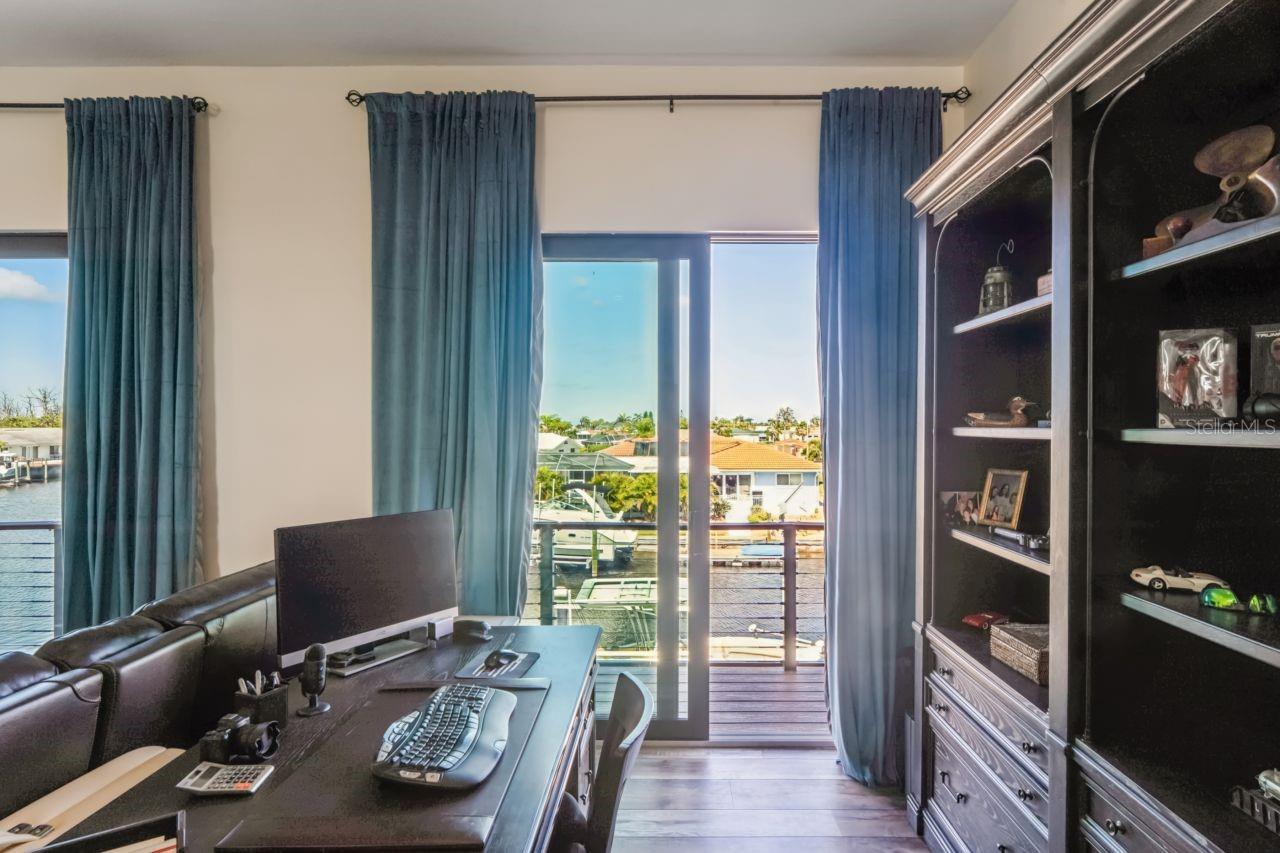 FLOR A MAR - Residential