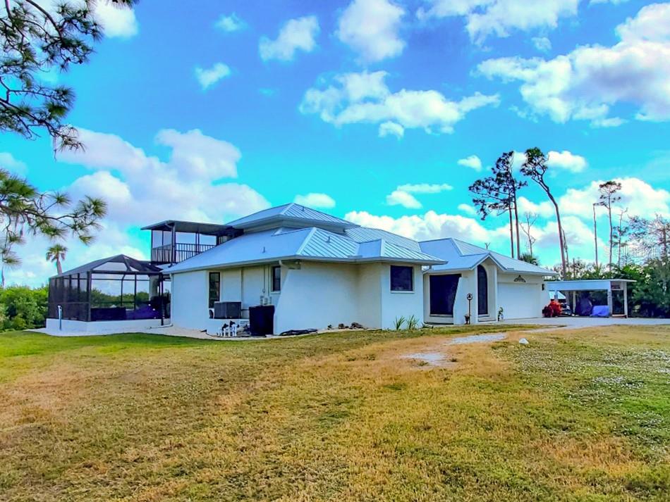 MYAKKA COUNTRY - Residential