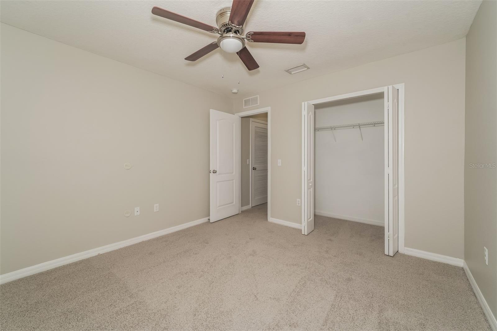 GLENBROOK CHASE - Residential