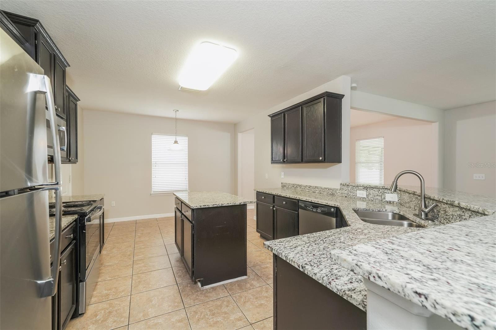 GLENBROOK CHASE - Residential