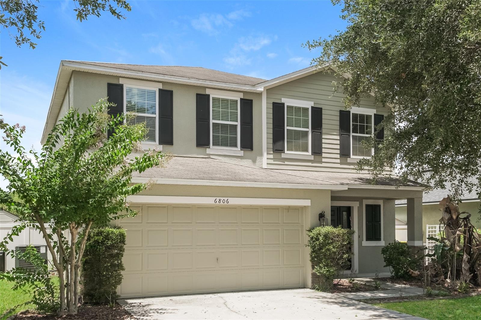 GLENBROOK CHASE - Residential
