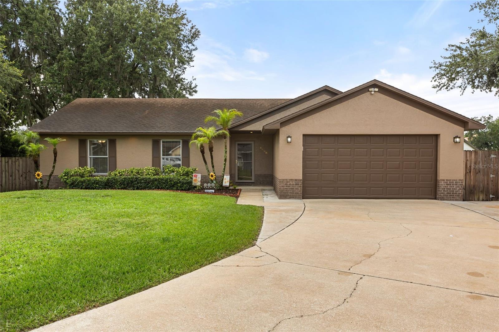 Quiet cul-de-sac living in Southeast Orlando’s established Conway area — with NO HOA and a lot that gives you room to breathe.

This 3-bedroom, 2-bath single-story home offers 1,325 square feet of efficient living space, a 2-car garage, and an oversized screened patio overlooking a lot that stretches beyond a quarter acre. Whether you want outdoor space, privacy, pets, gardening, or simply more freedom without HOA dues or approval boards, this property checks the boxes buyers ask for first.

Minutes from SR-408, downtown Orlando, MCO, and the Hourglass District, 4608 Sturbridge Ct offers the convenience of central Orlando with the feel of an established residential neighborhood.