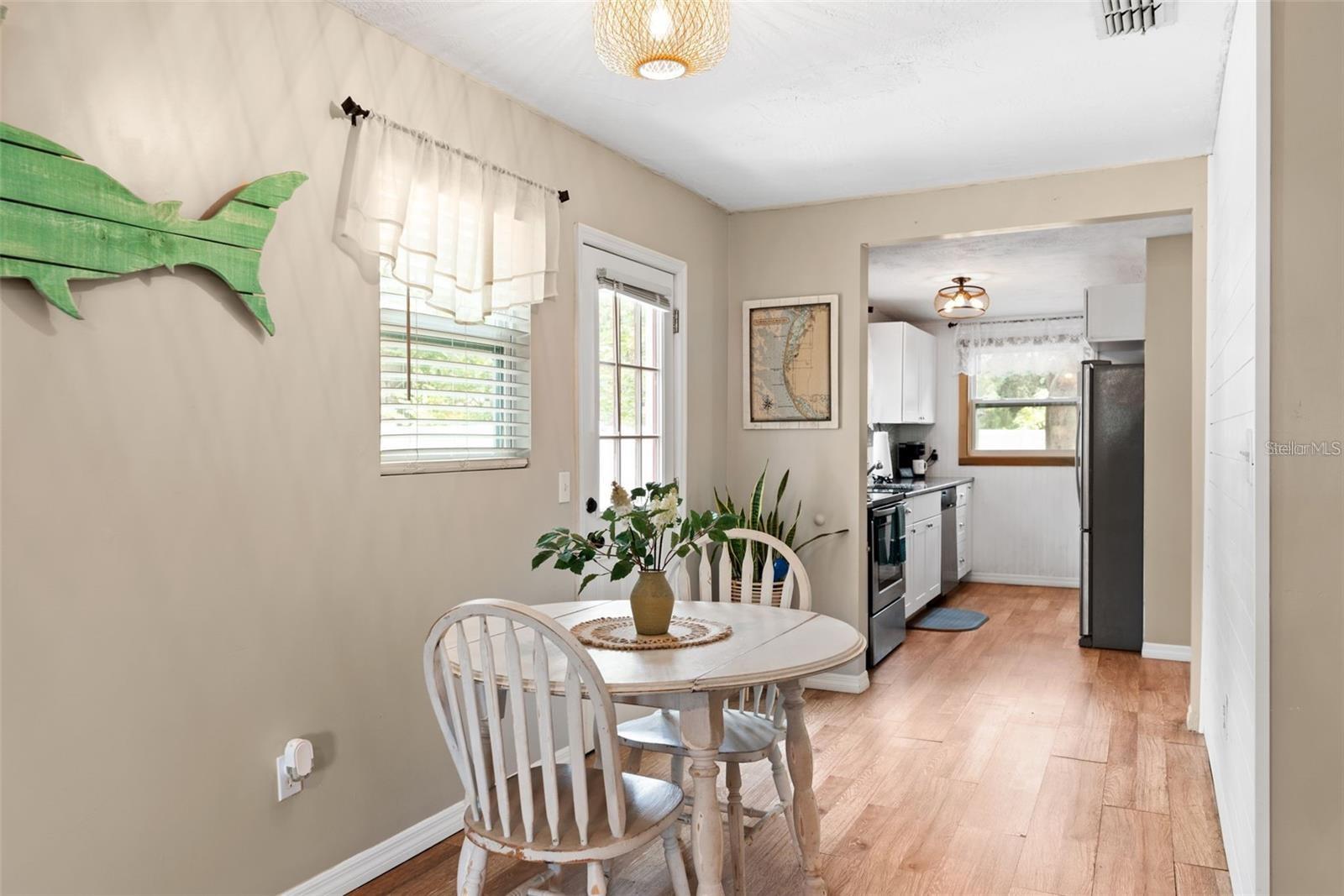 ROOSEVELT GROVES - Residential