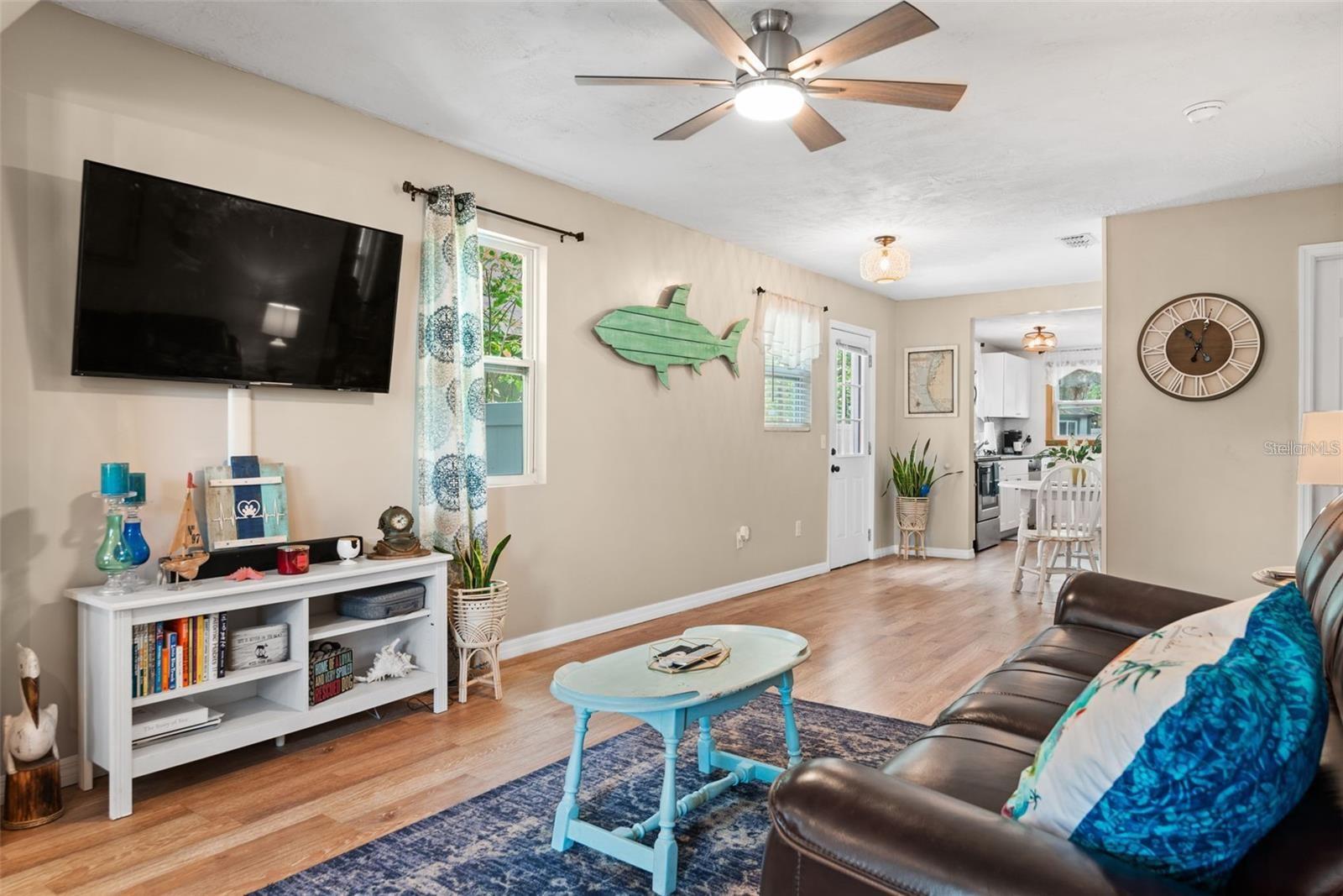 ROOSEVELT GROVES - Residential