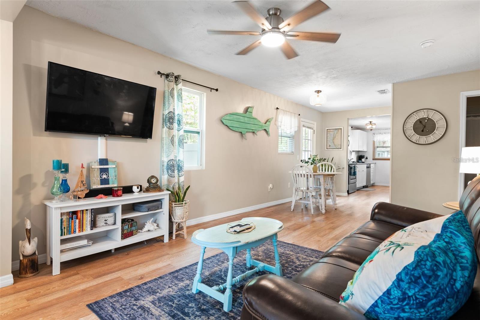 ROOSEVELT GROVES - Residential