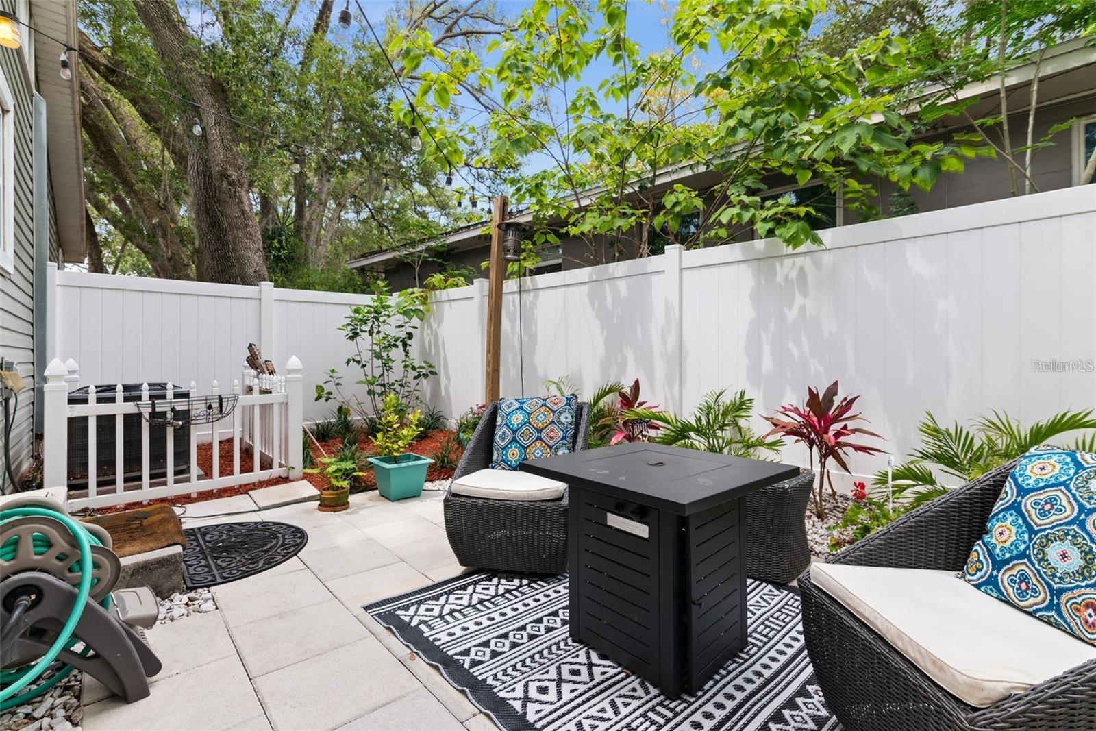 ROOSEVELT GROVES - Residential
