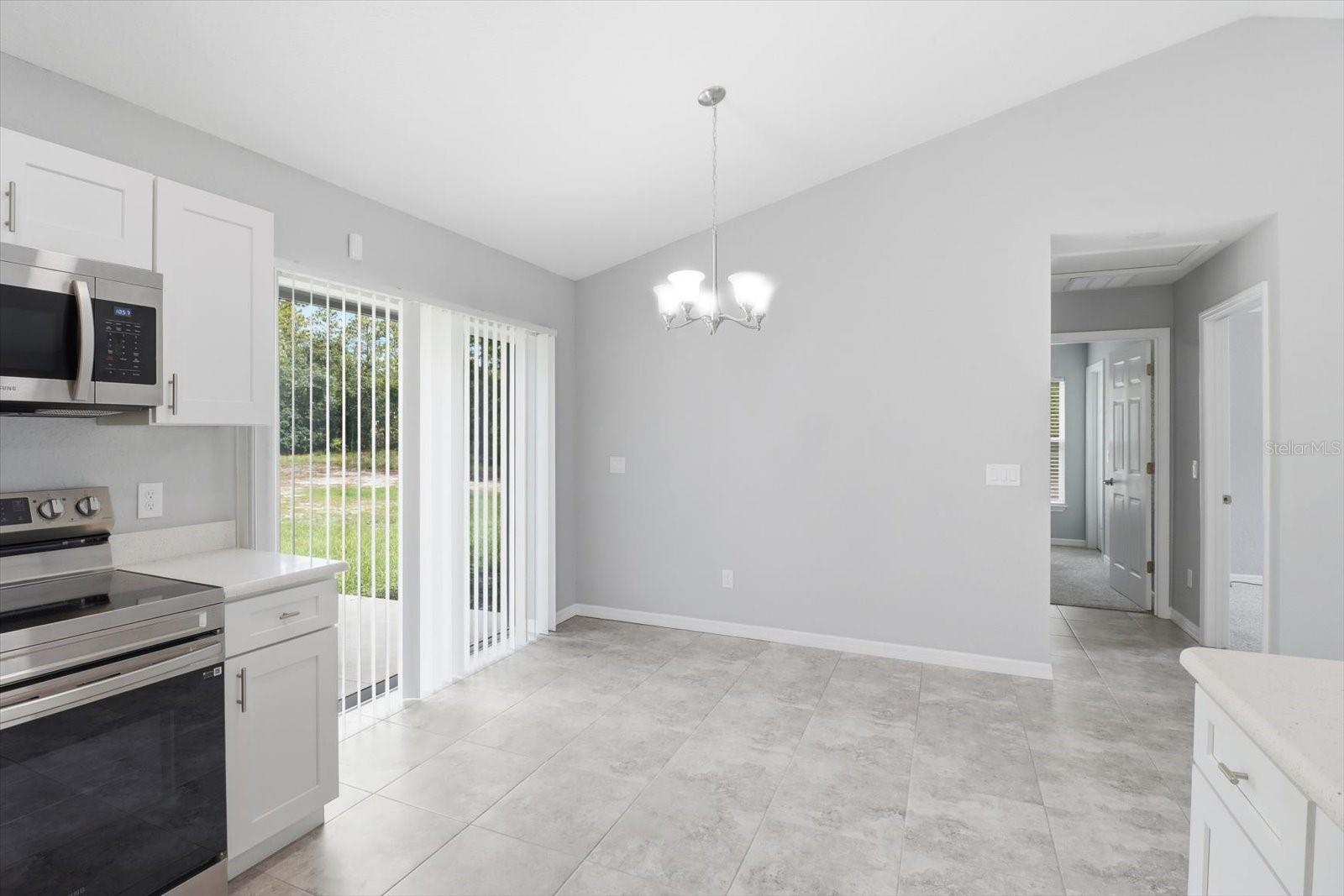 RAINBOW LAKES ESTATE - Residential