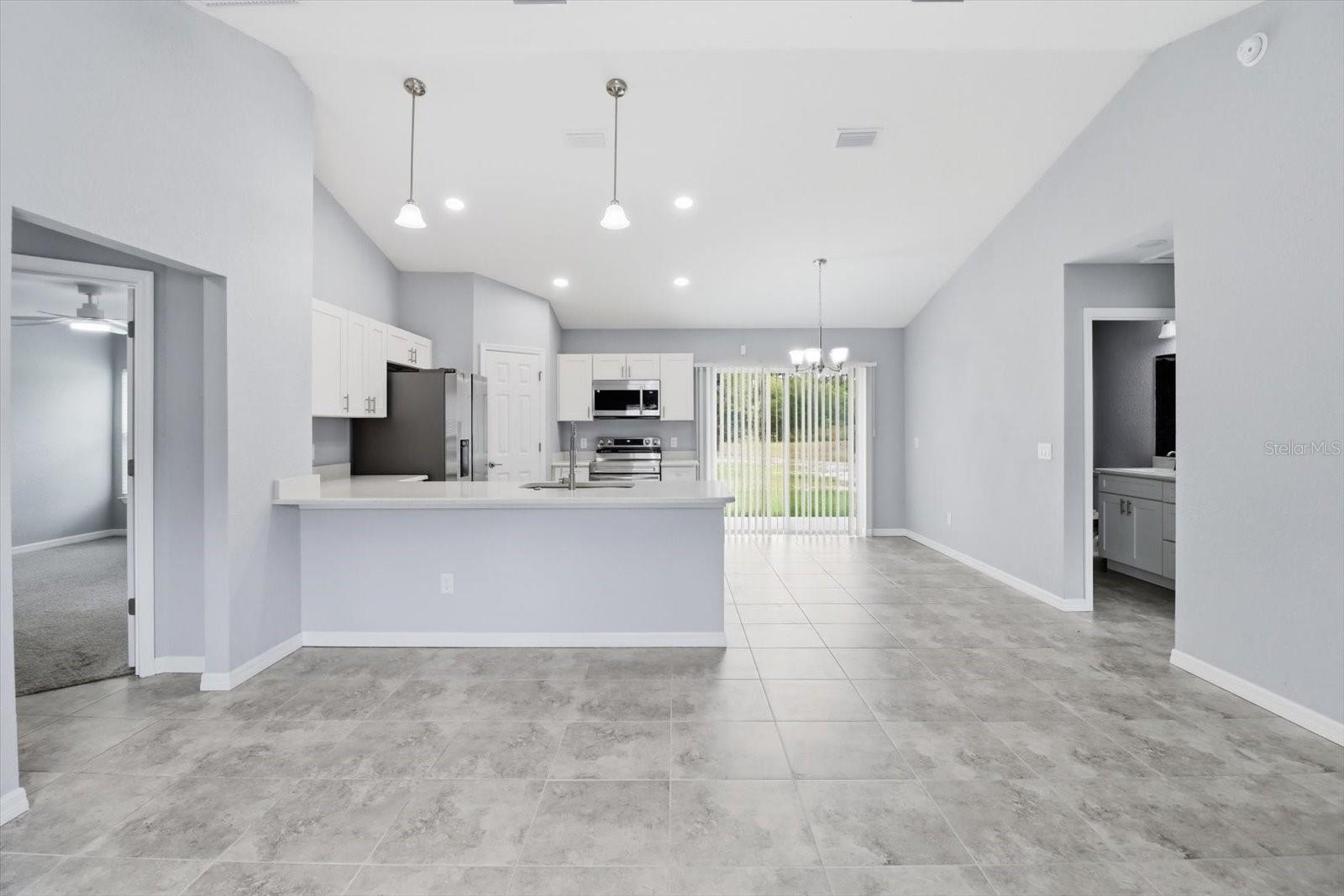 RAINBOW LAKES ESTATE - Residential