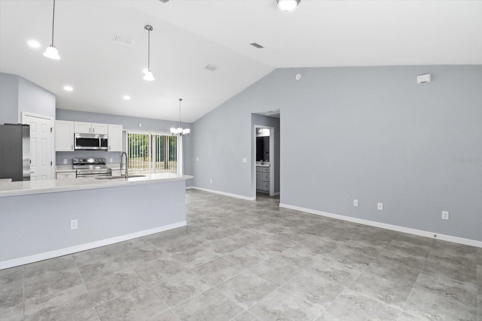 RAINBOW LAKES ESTATE - Residential