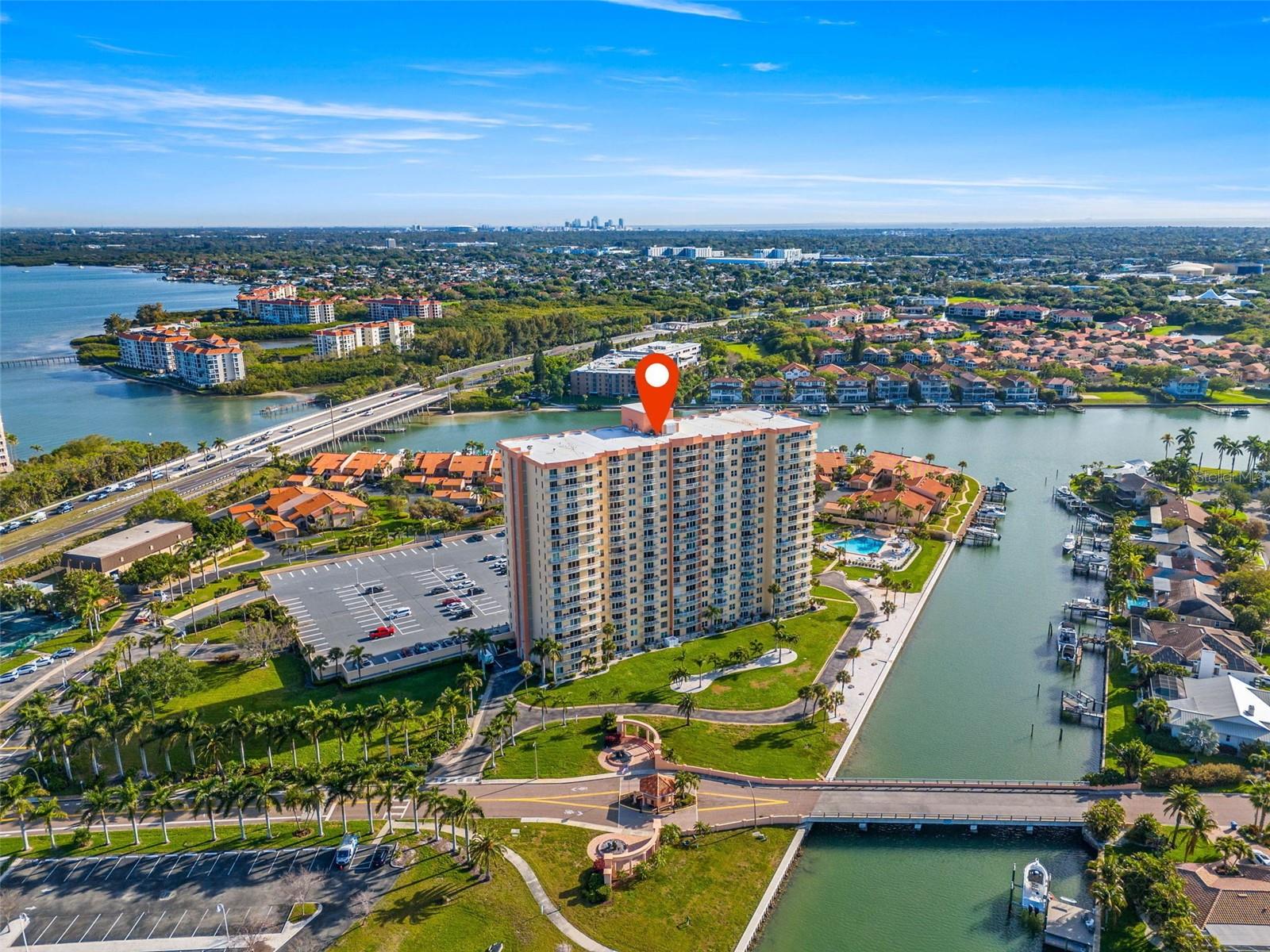 BAYWAY ISLES POINT BRITTANY SIX - Residential
