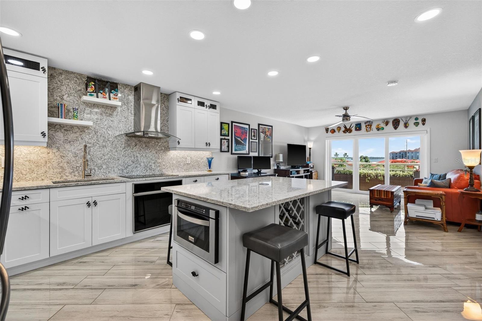 BAYWAY ISLES POINT BRITTANY SIX - Residential