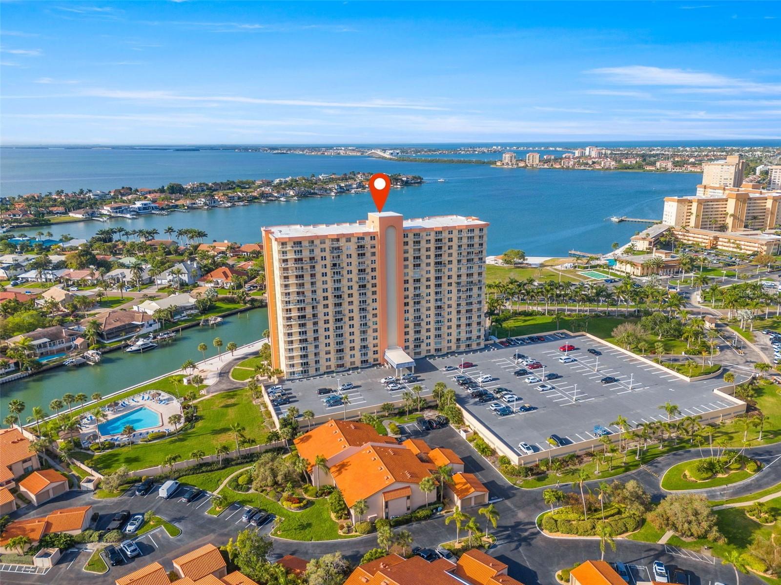 BAYWAY ISLES POINT BRITTANY SIX - Residential