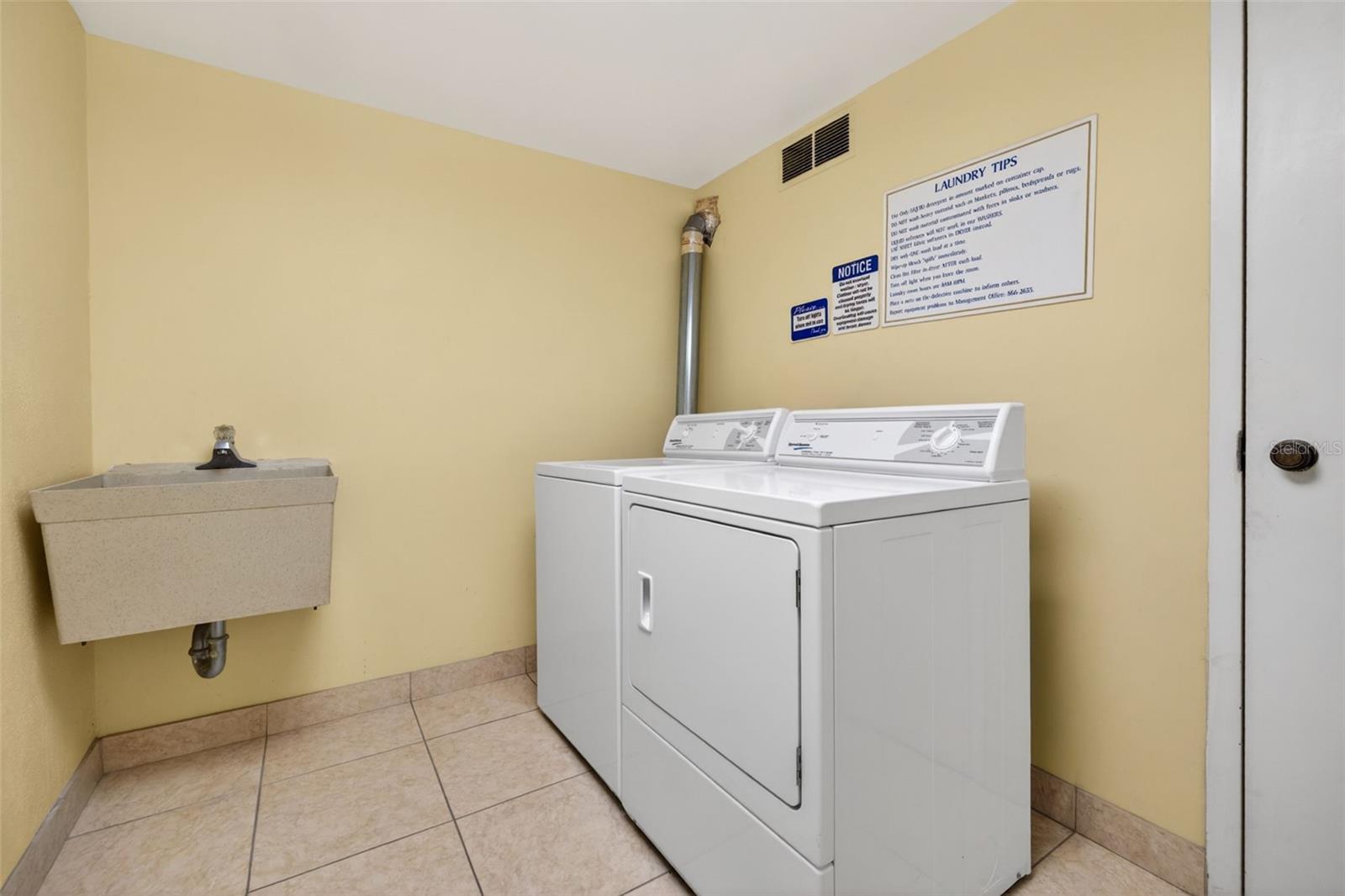 BAYWAY ISLES POINT BRITTANY SIX - Residential