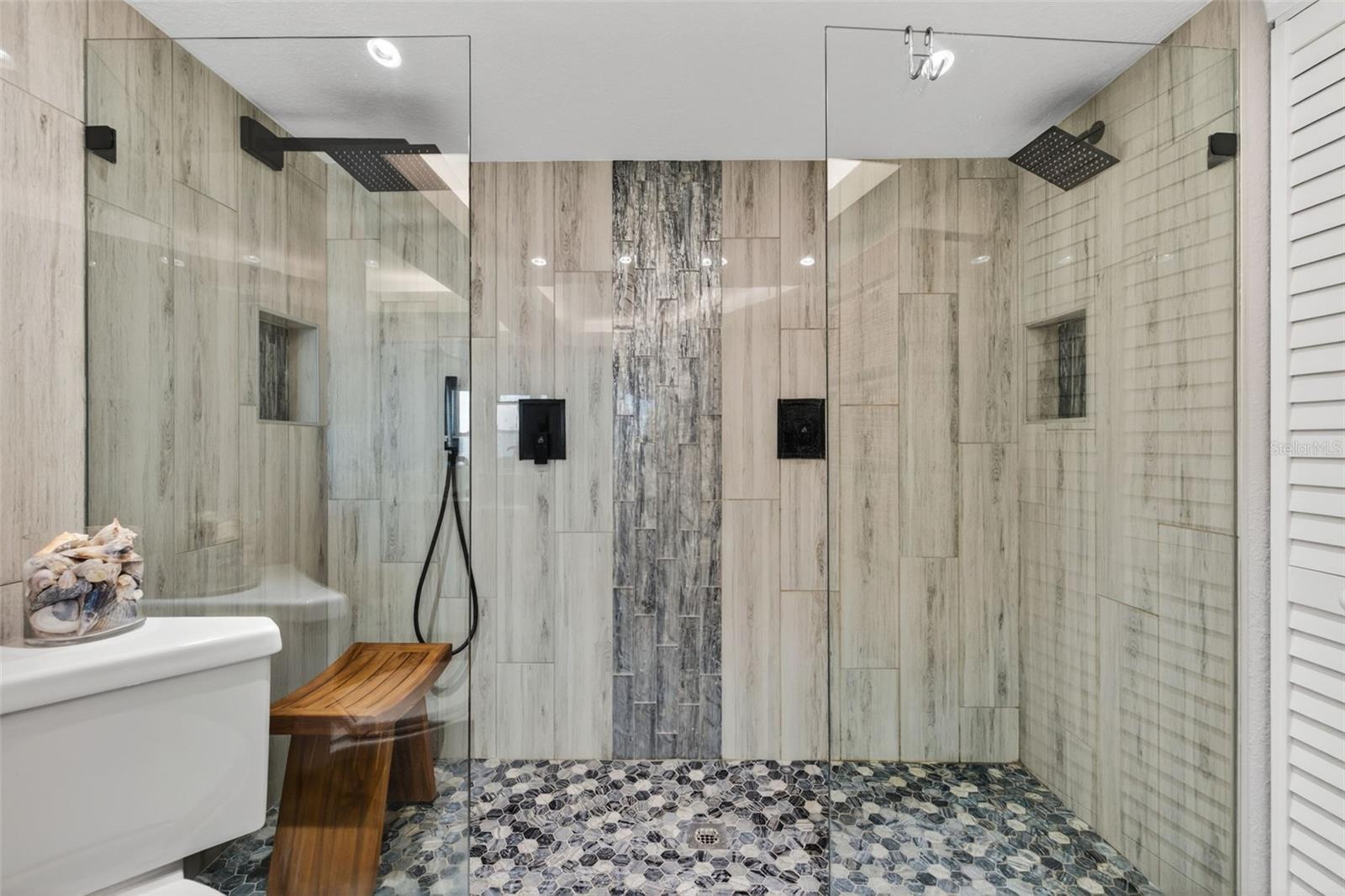 BAYWAY ISLES POINT BRITTANY SIX - Residential