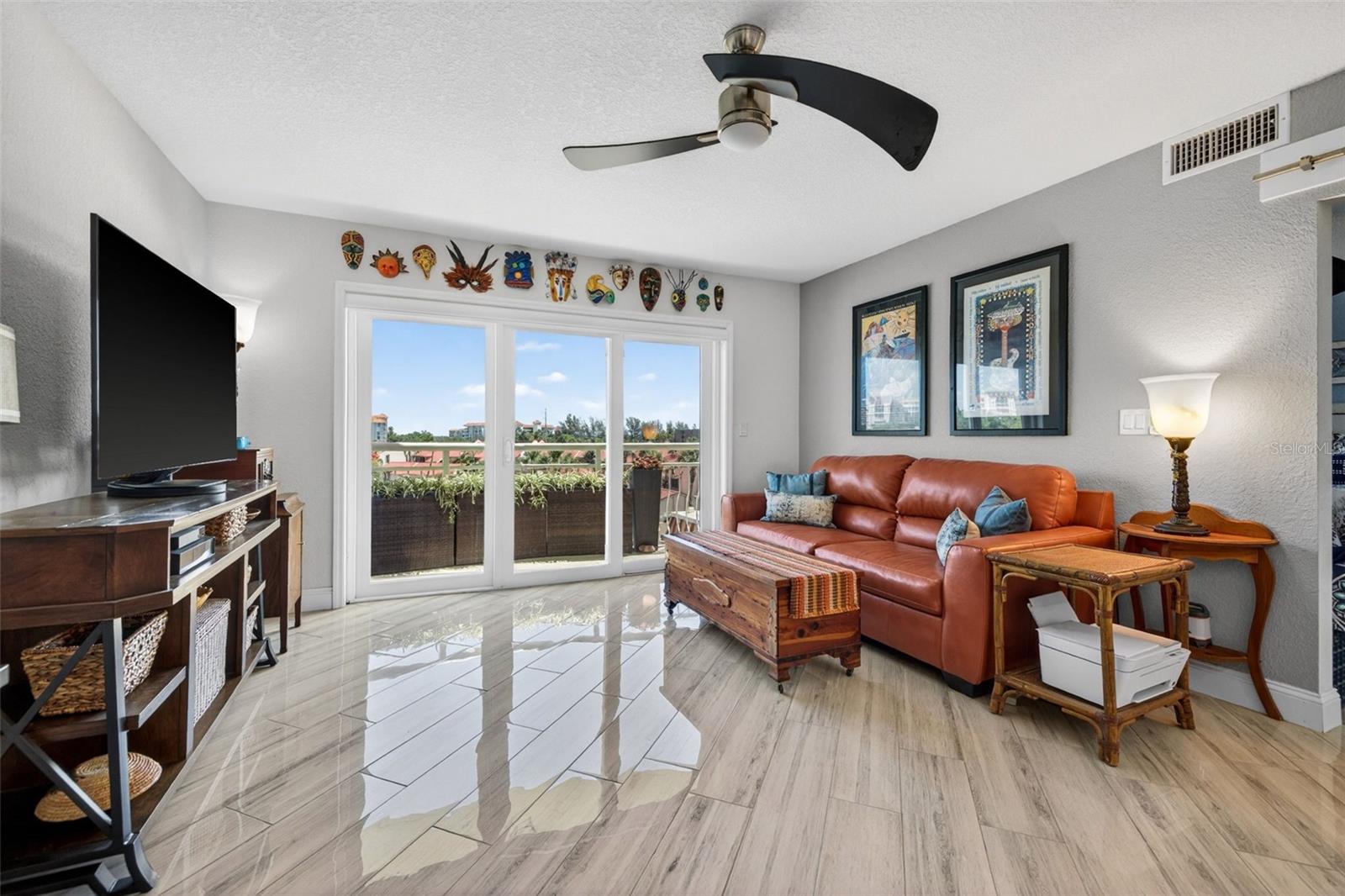 BAYWAY ISLES POINT BRITTANY SIX - Residential