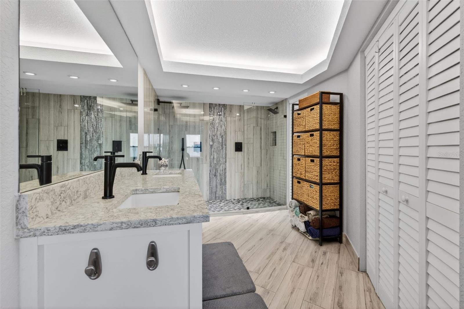 BAYWAY ISLES POINT BRITTANY SIX - Residential