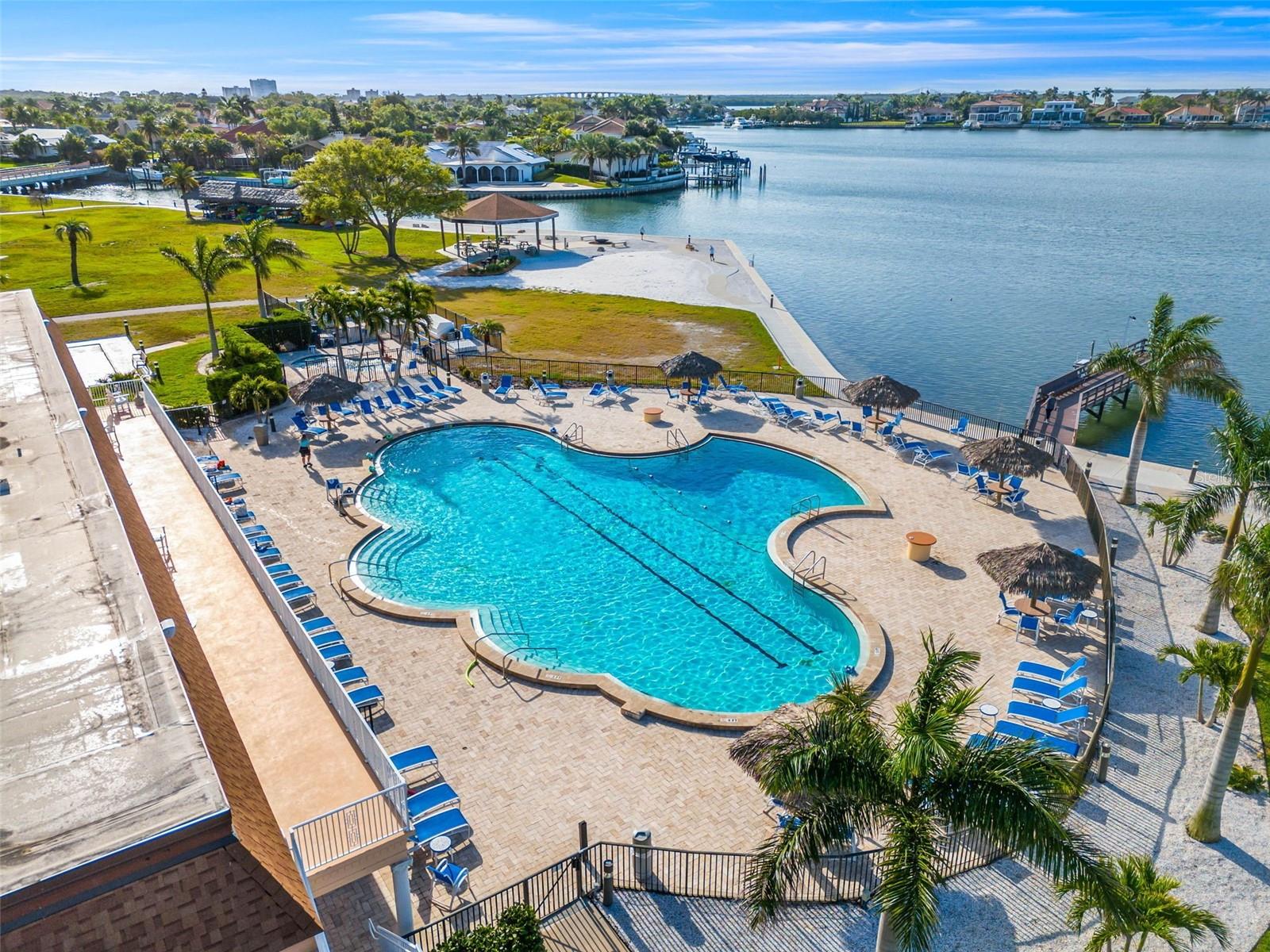 BAYWAY ISLES POINT BRITTANY SIX - Residential