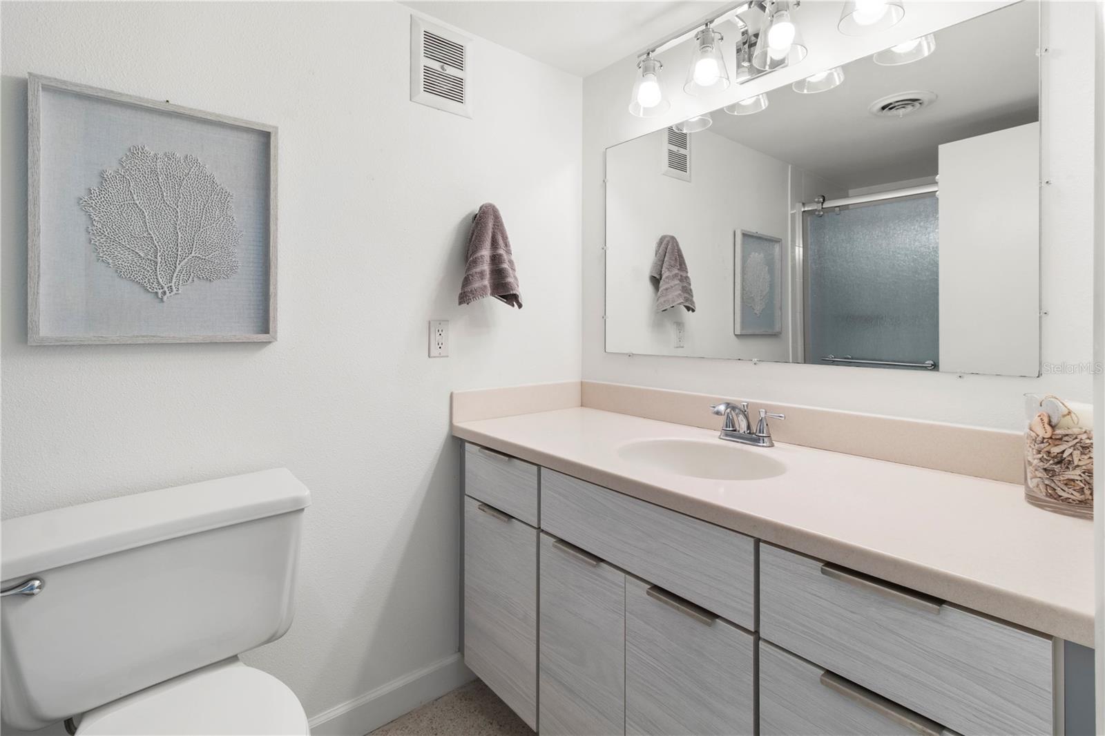 5400 GULF DRIVE APTS - Residential