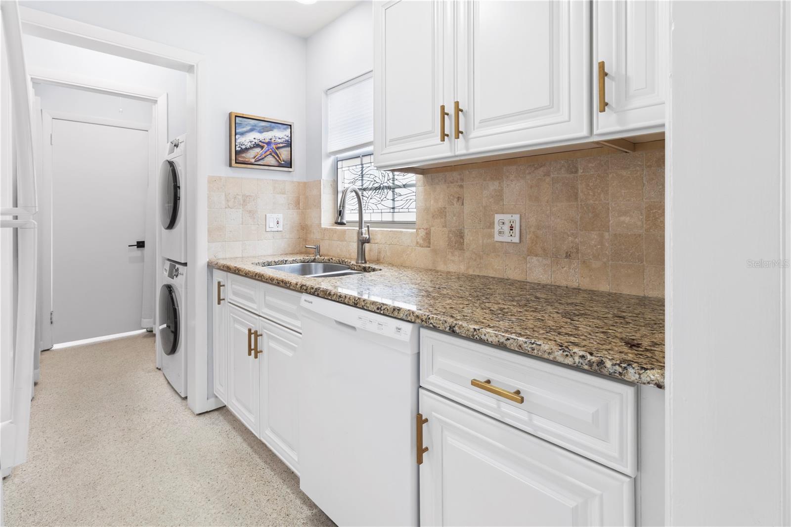 5400 GULF DRIVE APTS - Residential