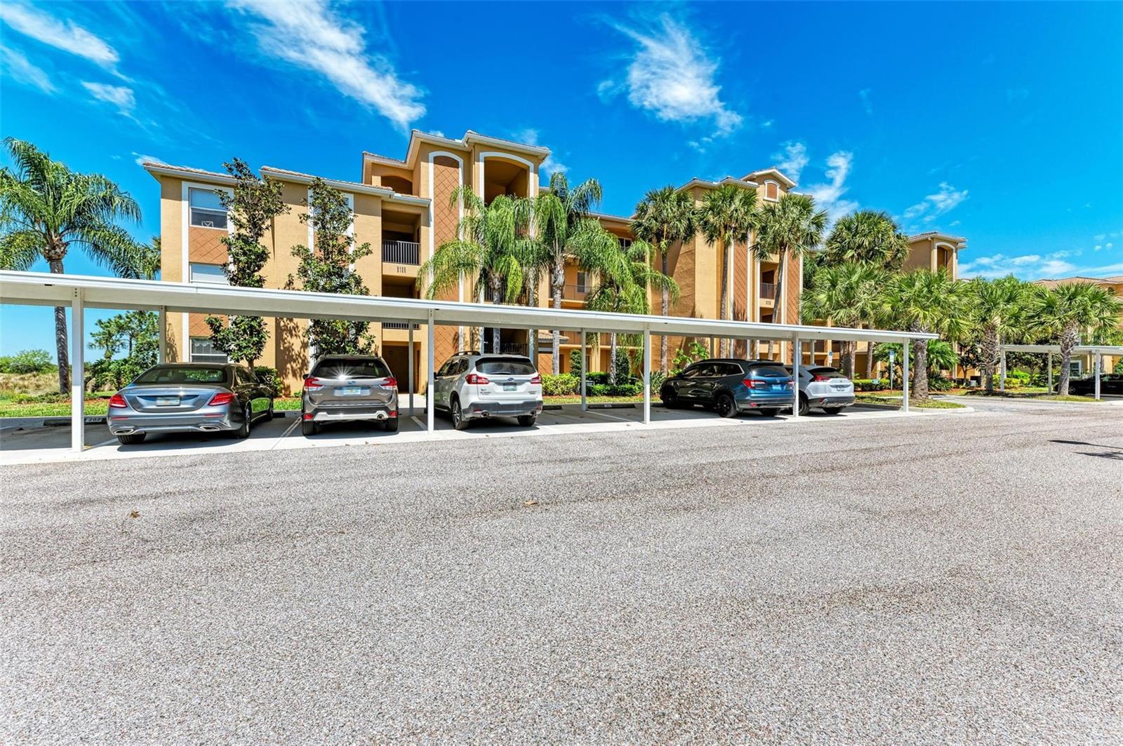 RIVER STRAND - Residential