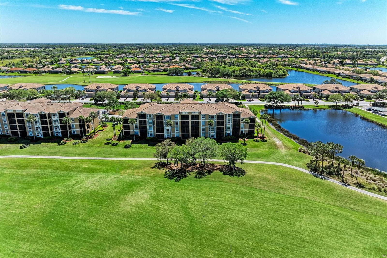 RIVER STRAND - Residential