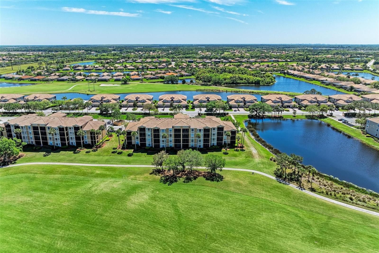 RIVER STRAND - Residential