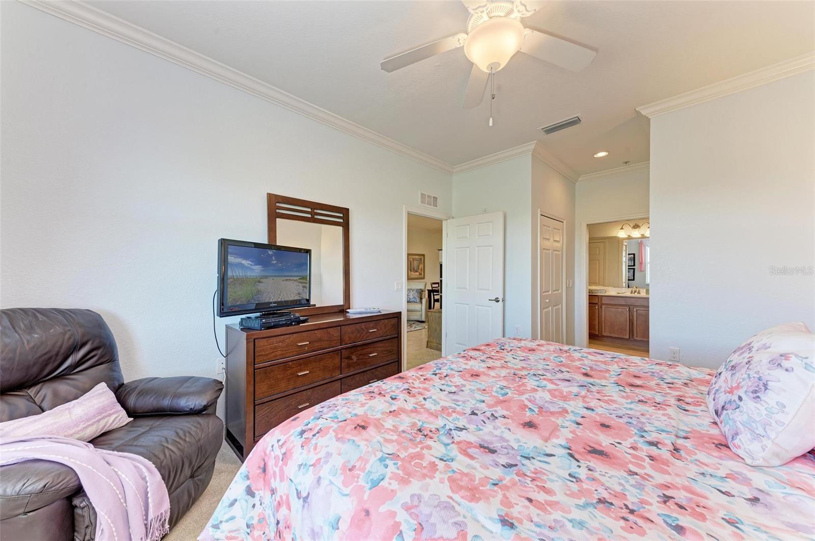 RIVER STRAND - Residential