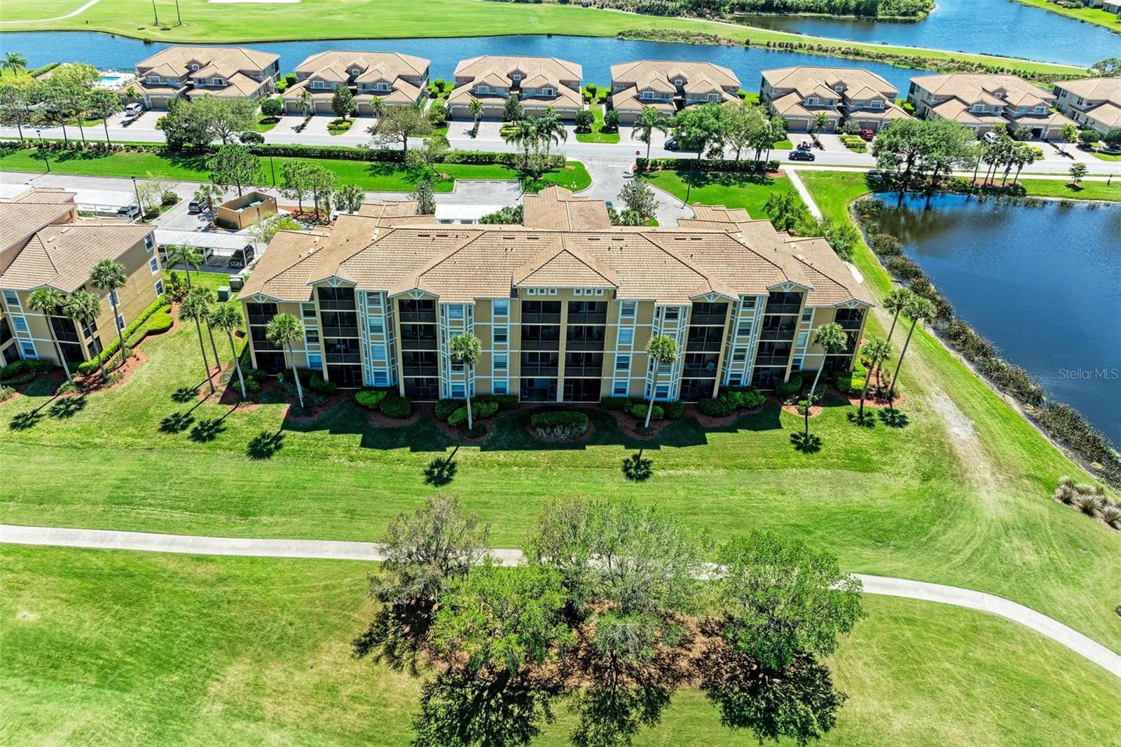 RIVER STRAND - Residential