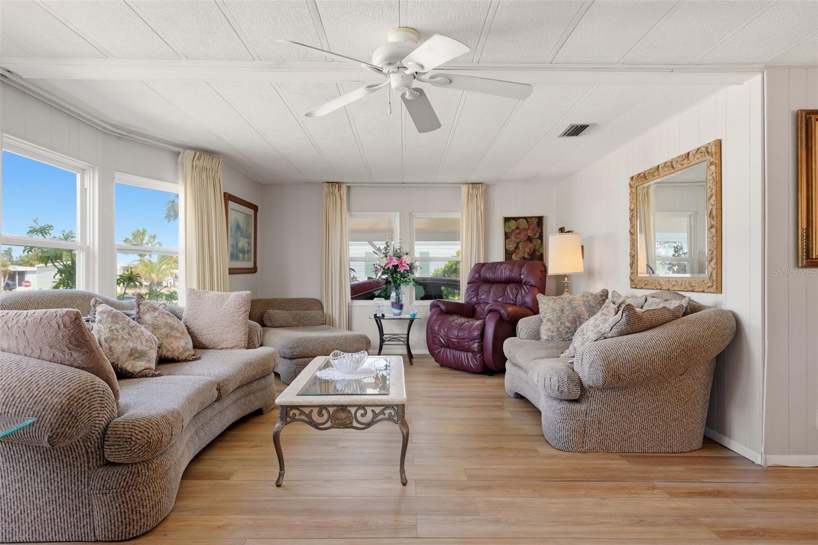 VENICE ISLE - Residential