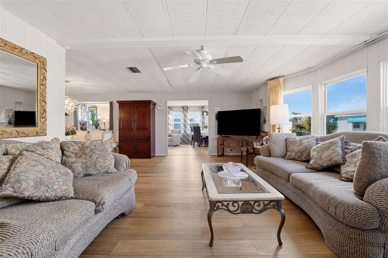 VENICE ISLE - Residential