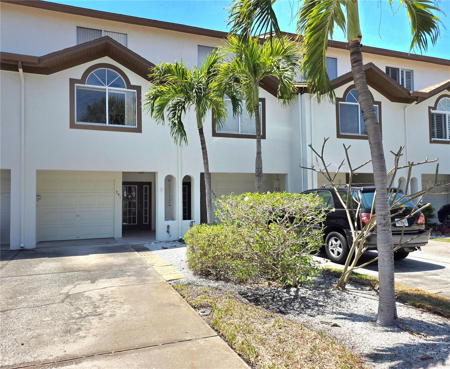 PALMS OF TIERRA - Residential
