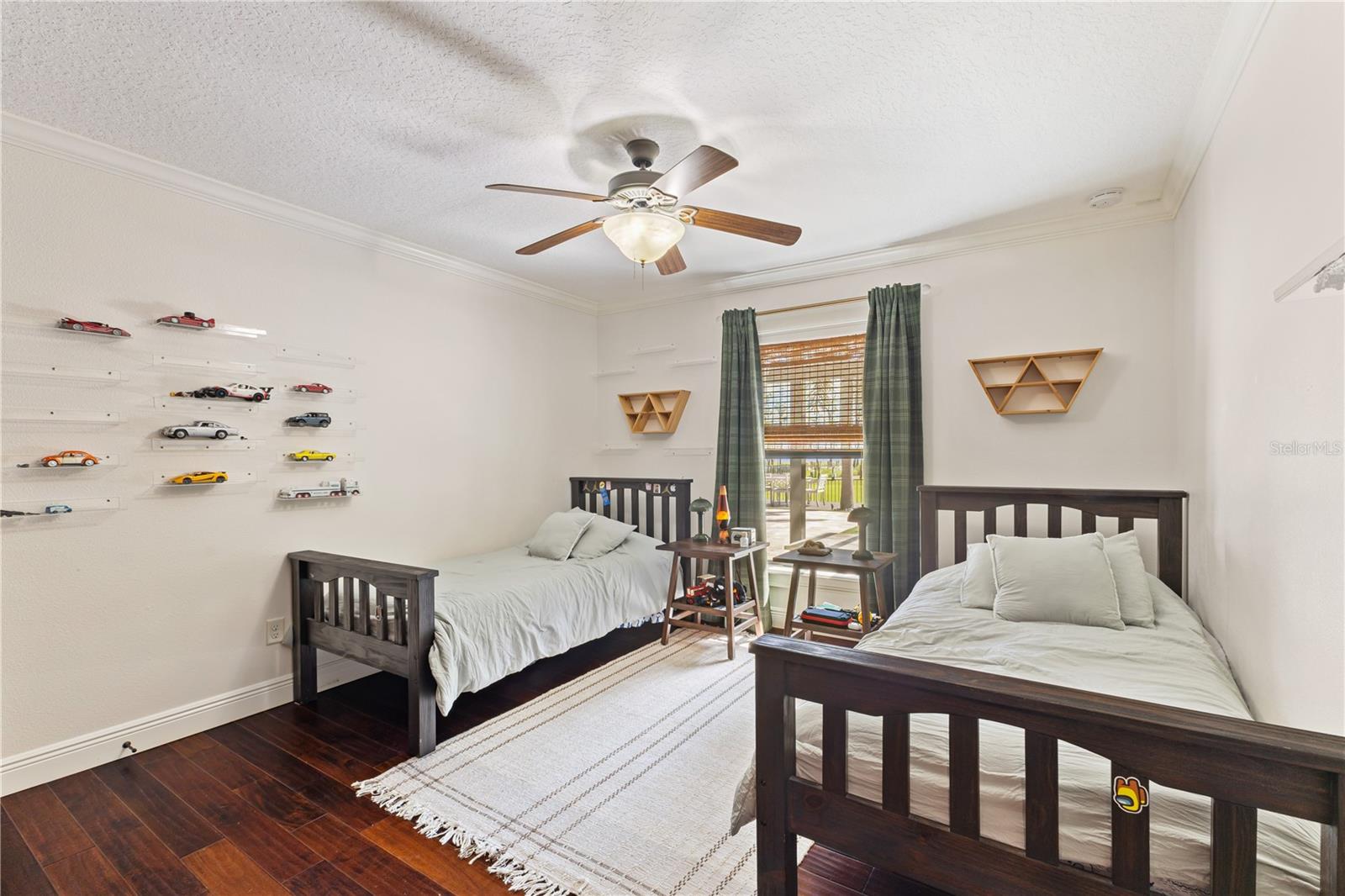 CYPRESS SHORES - Residential Lease