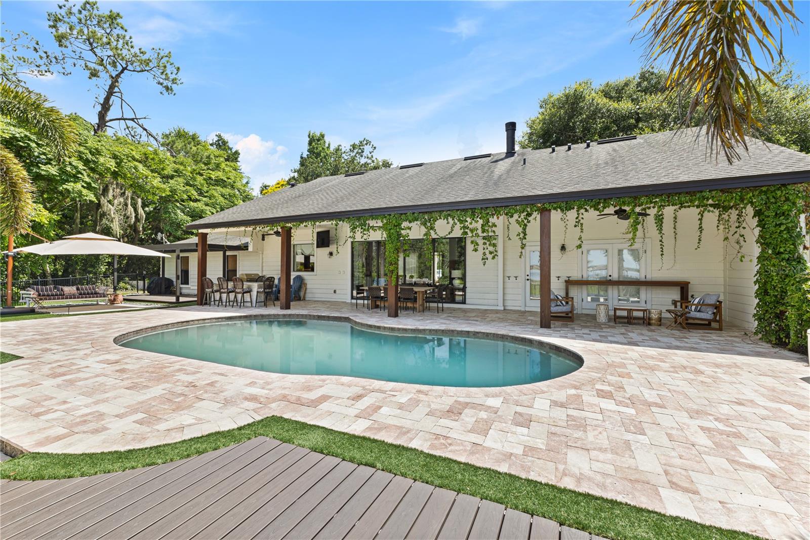 CYPRESS SHORES - Residential Lease