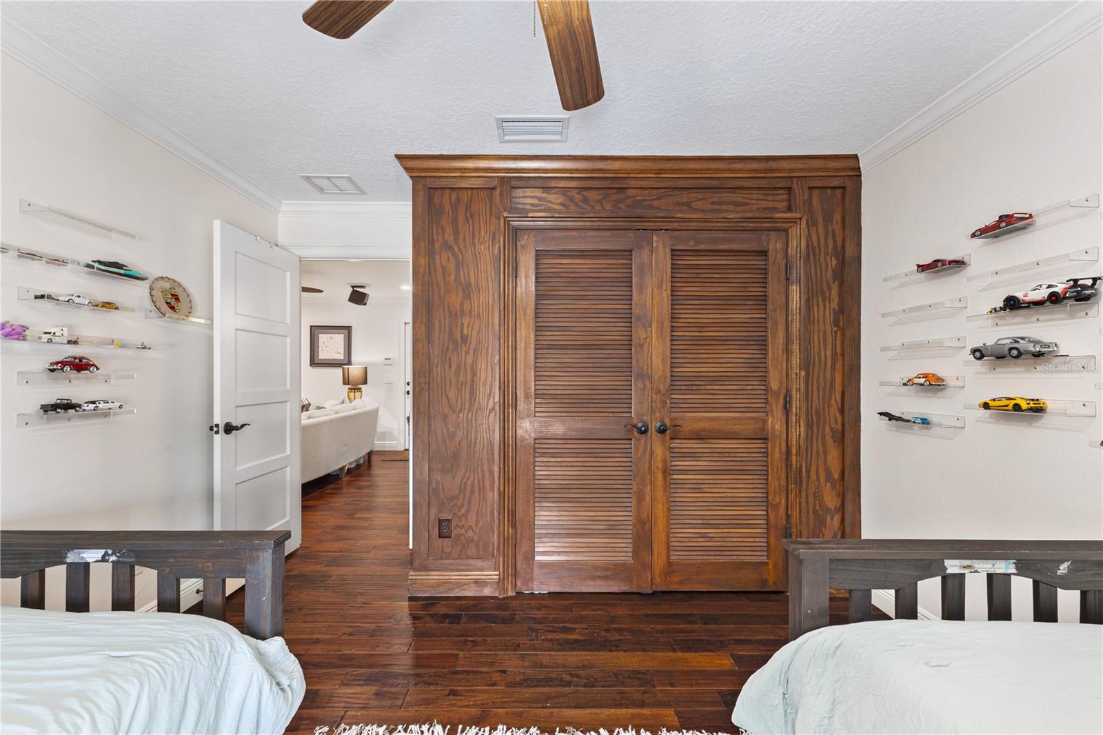CYPRESS SHORES - Residential Lease