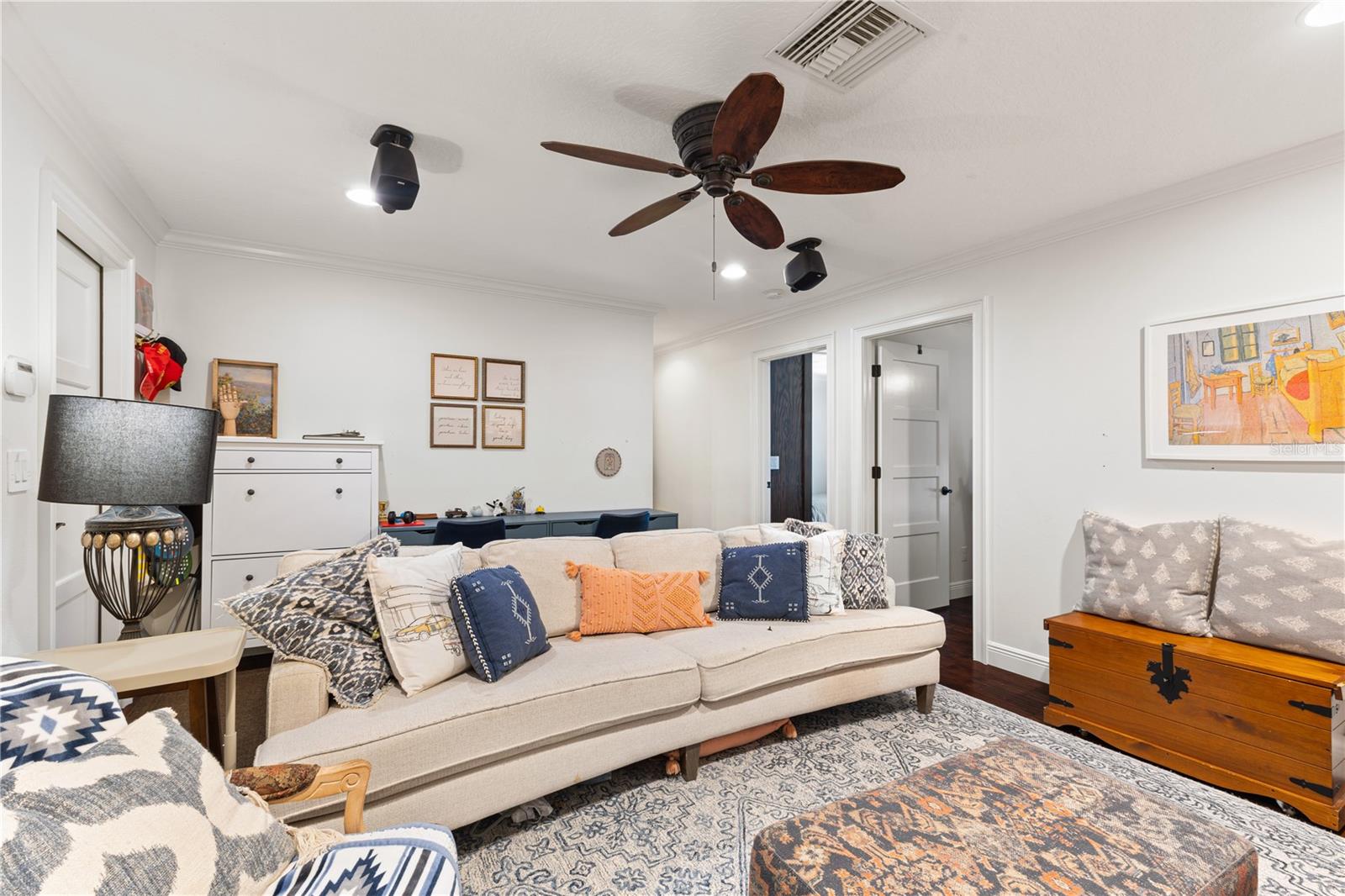 CYPRESS SHORES - Residential Lease