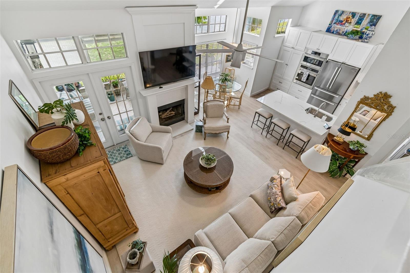 BARCLAY PLACE A CONDOMINIUM - Residential