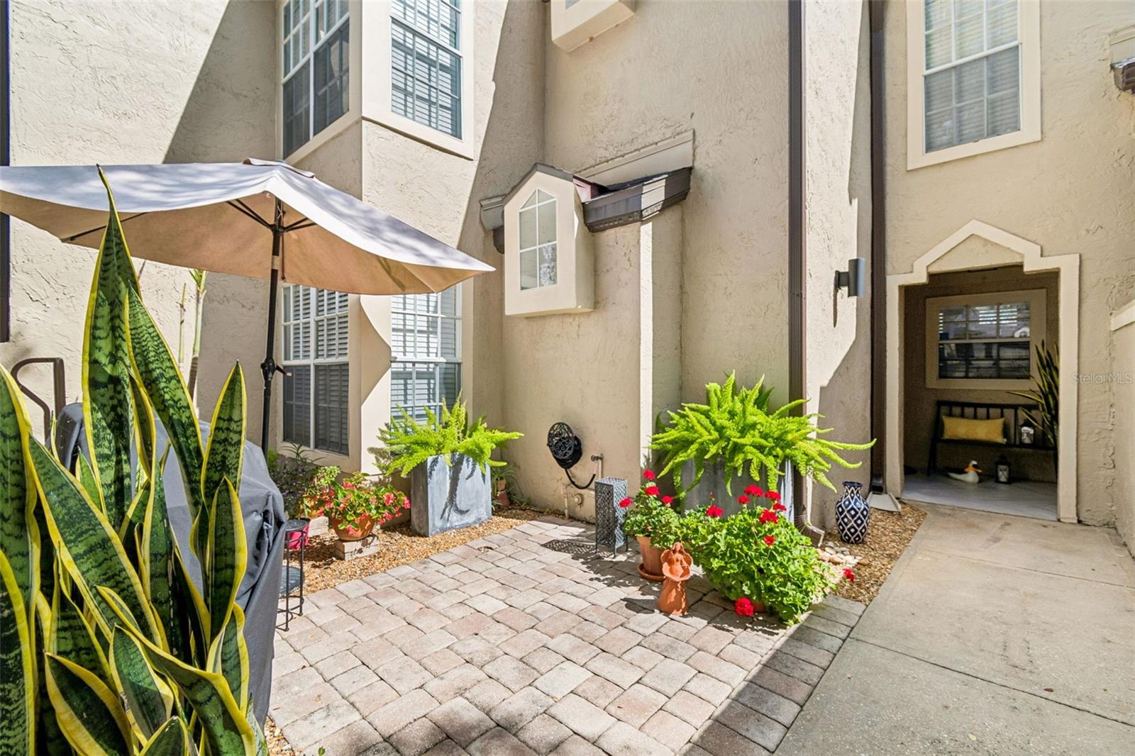 BARCLAY PLACE A CONDOMINIUM - Residential