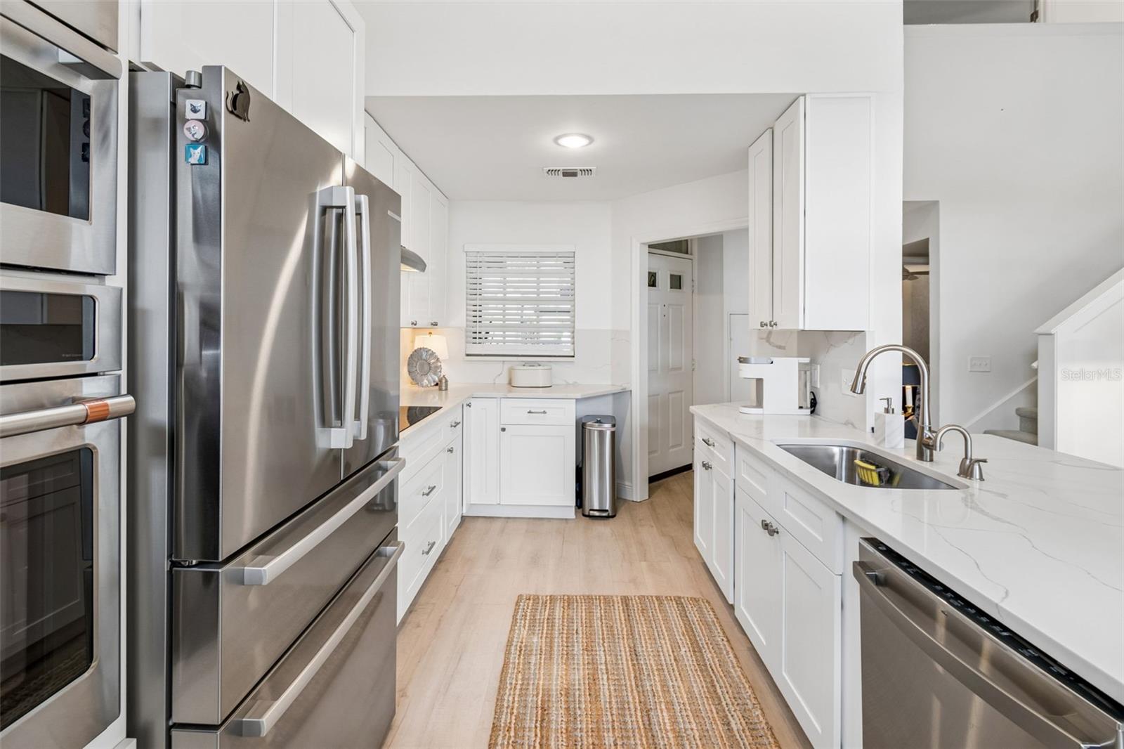 BARCLAY PLACE A CONDOMINIUM - Residential