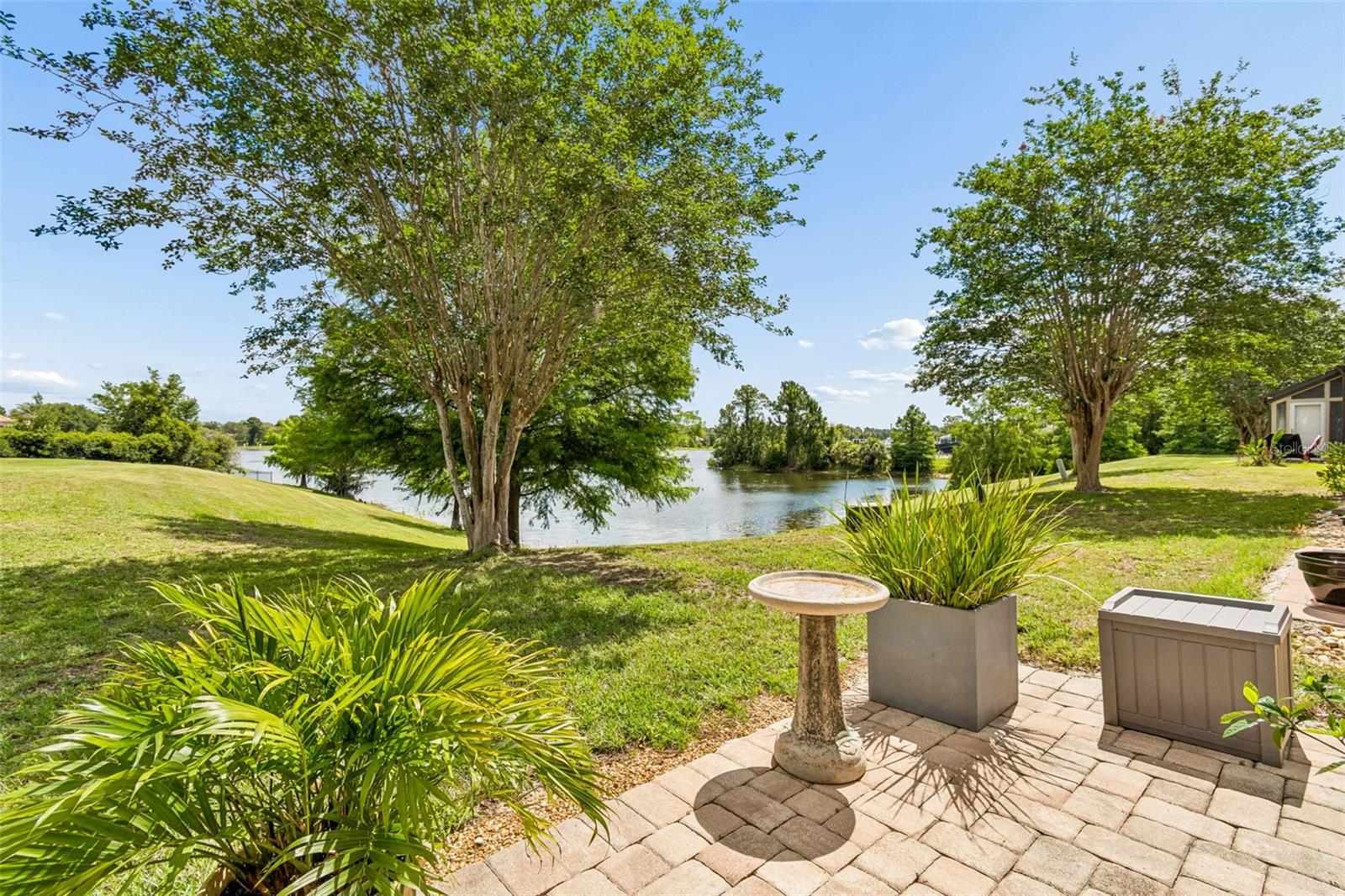BARCLAY PLACE A CONDOMINIUM - Residential