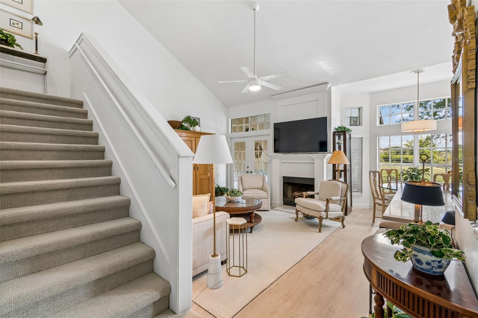 BARCLAY PLACE A CONDOMINIUM - Residential