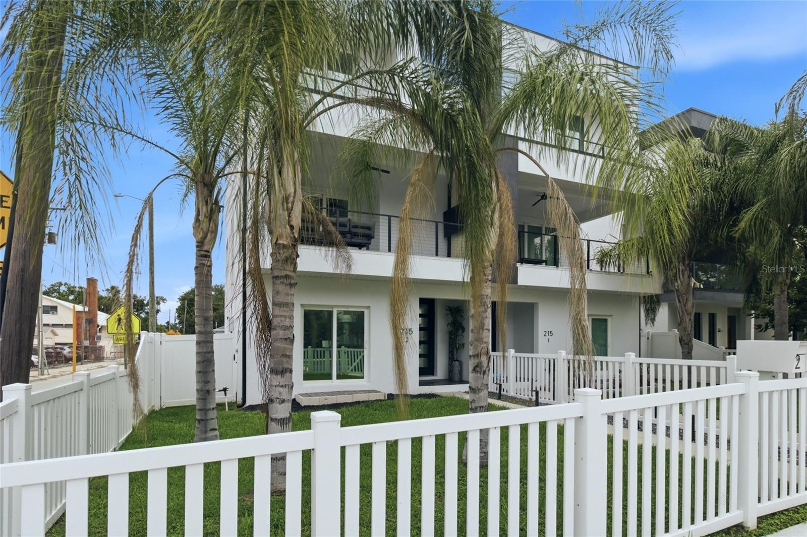 ROSEBURY PARK W/2 LOT 9 LESS S 3 FT FOR RD BLOCK6 - Residential