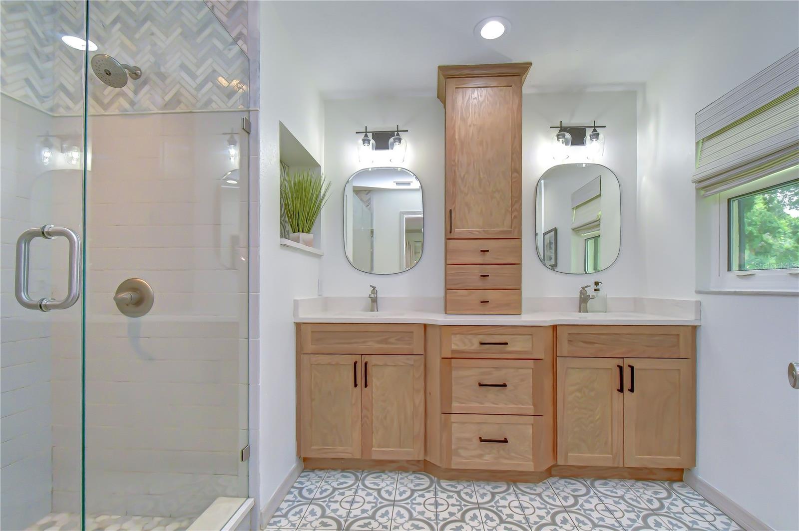 PARKWOOD MANOR 1ST ADD - Residential