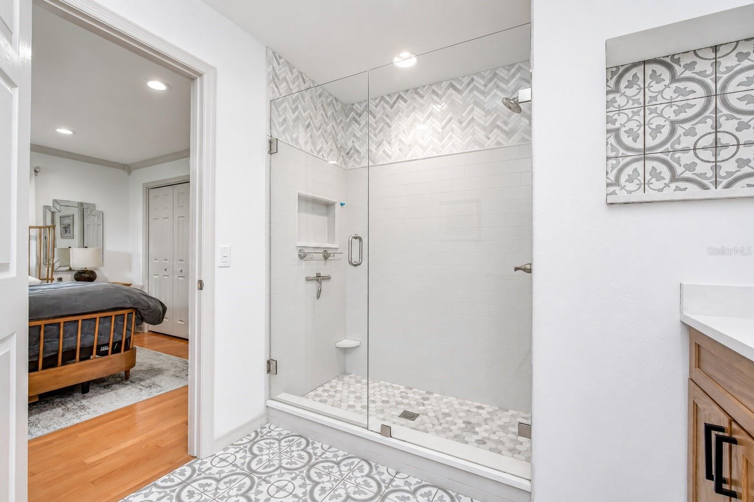 PARKWOOD MANOR 1ST ADD - Residential