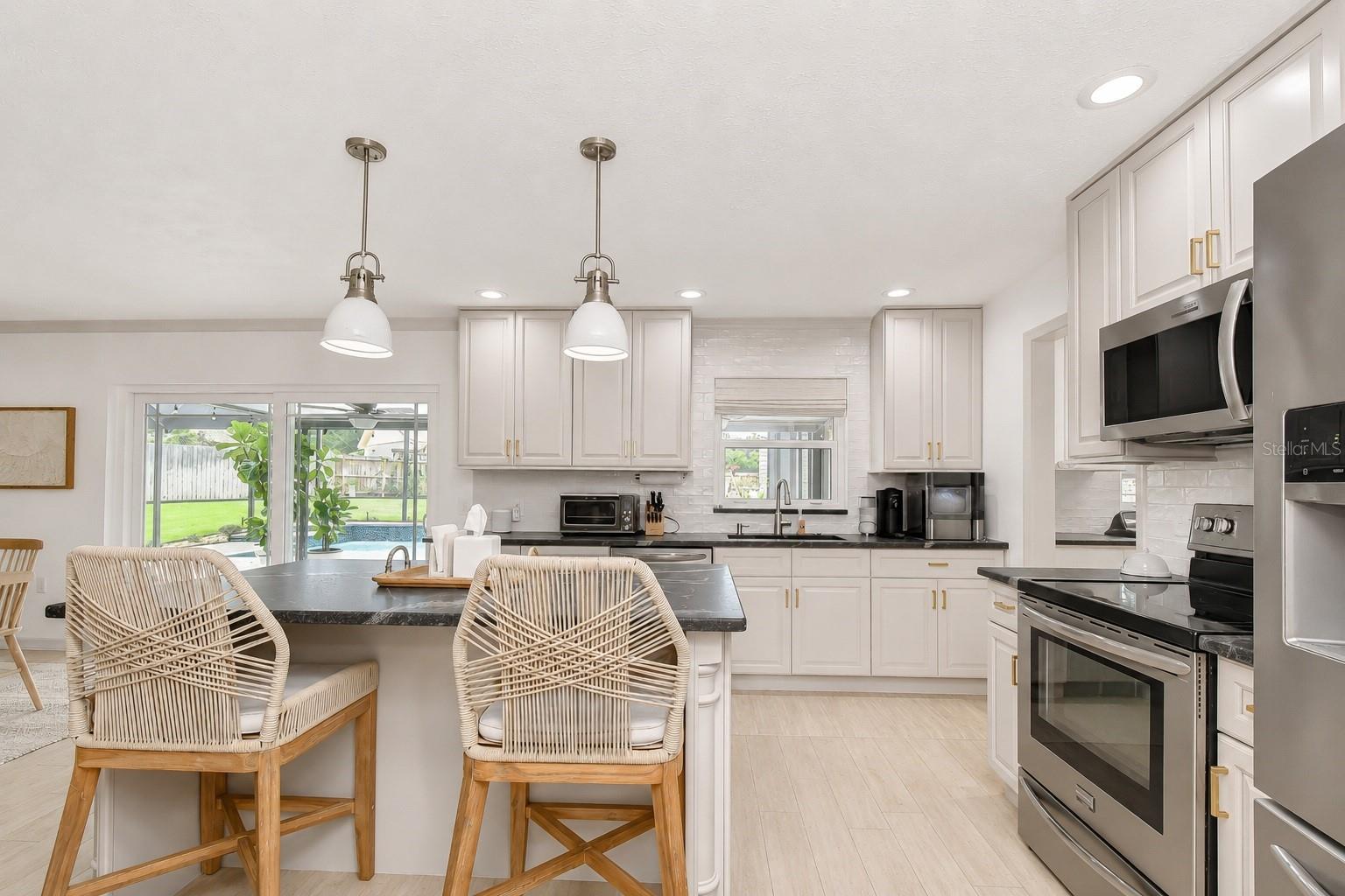 PARKWOOD MANOR 1ST ADD - Residential