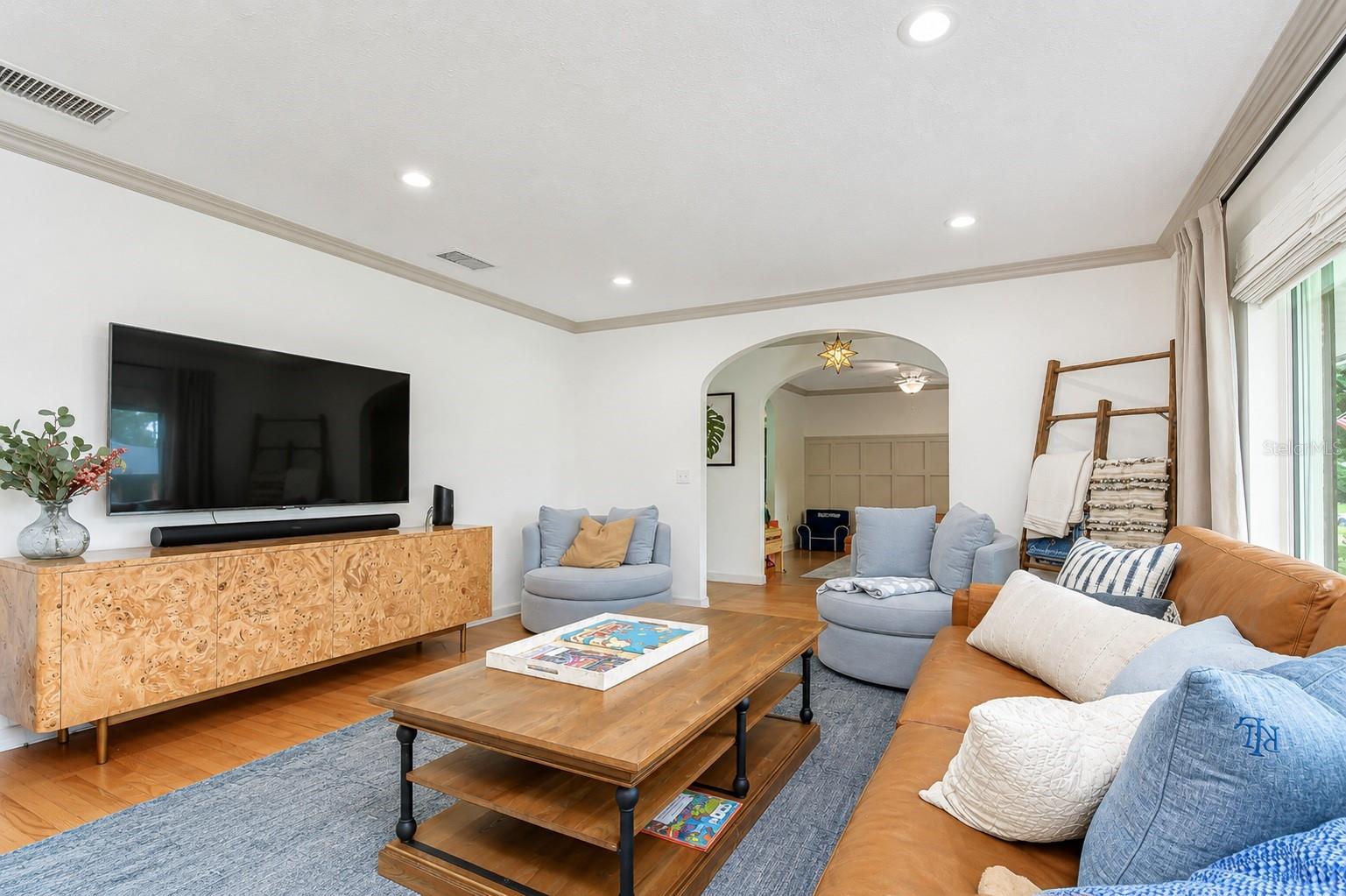 PARKWOOD MANOR 1ST ADD - Residential